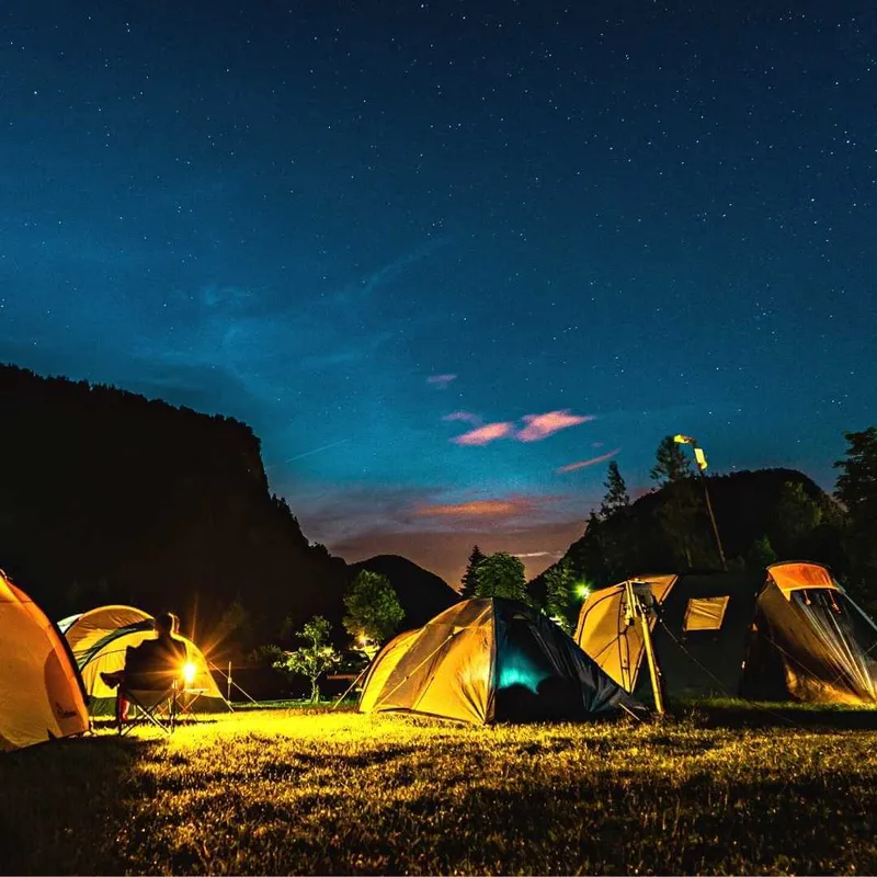 zona de acampar saturada de gente