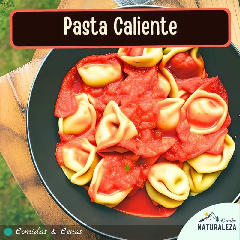 pasta caliente para cenar en el campamento